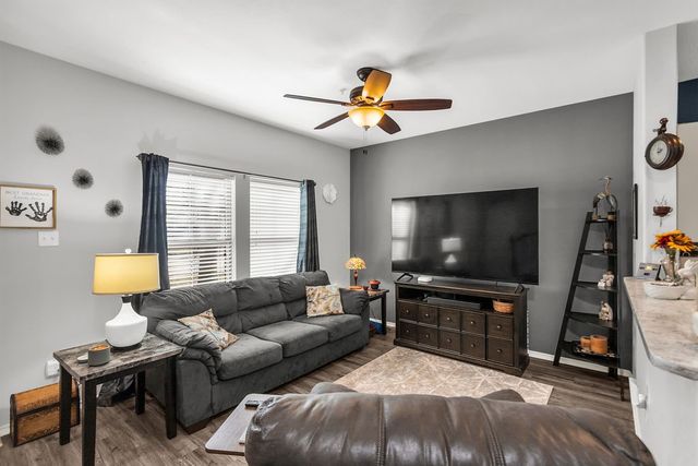 1125 Kathy Lane 8, Lewisville, TX 75067