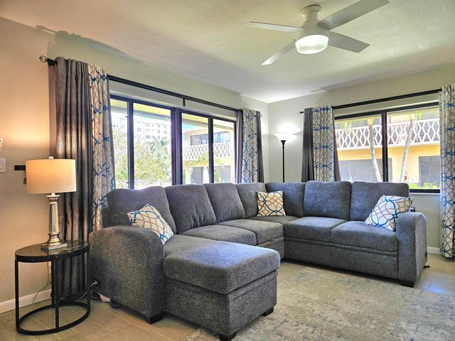 3204 SE 11th Street 106, Pompano Beach, FL 33062