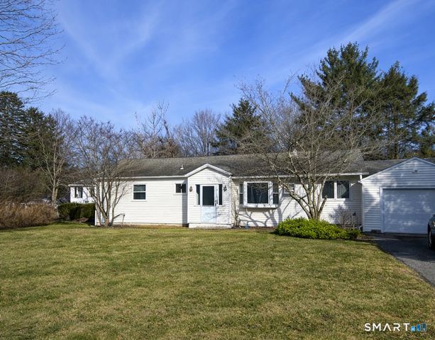 11 Highland Park Drive, Danbury, CT 06811