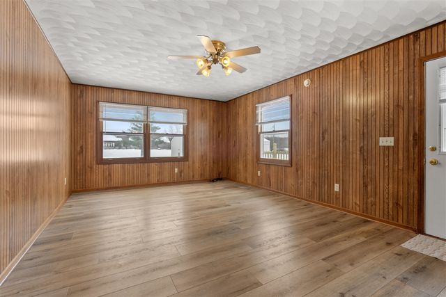 29324 58th Avenue, Paw Paw, MI 49079