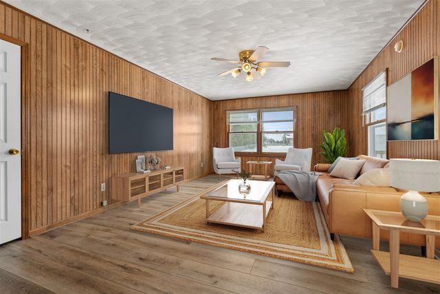 29324 58th Avenue, Paw Paw, MI 49079