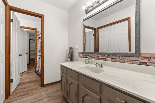 29324 58th Avenue, Paw Paw, MI 49079