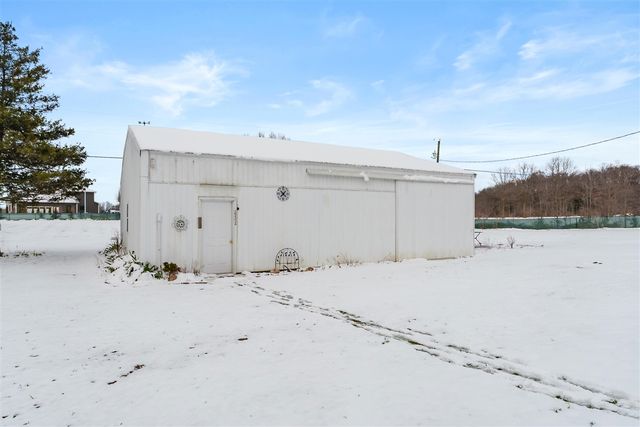 29324 58th Avenue, Paw Paw, MI 49079