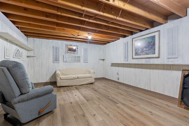 29324 58th Avenue, Paw Paw, MI 49079