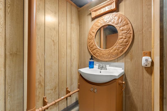 29324 58th Avenue, Paw Paw, MI 49079