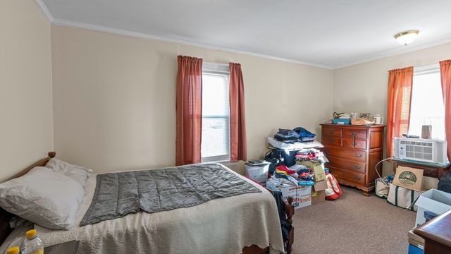 5 B St, Douglas, MA 01516