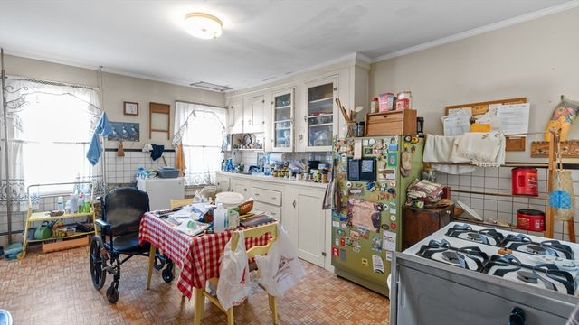 5 B St, Douglas, MA 01516