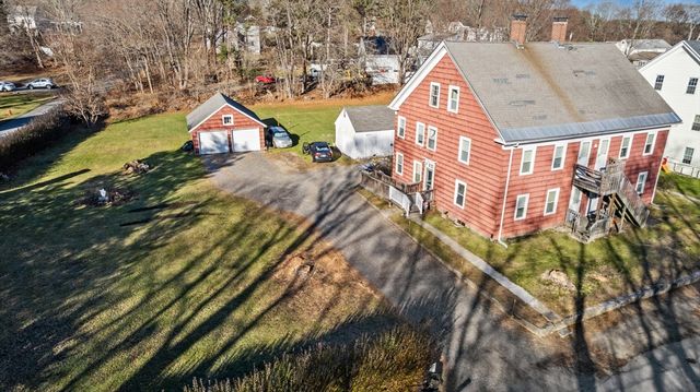 5 B St, Douglas, MA 01516