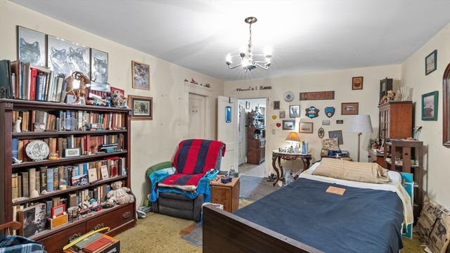 5 B St, Douglas, MA 01516