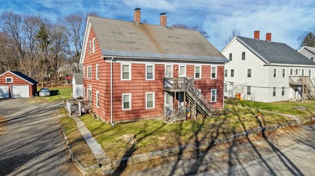 5 B St, Douglas, MA 01516
