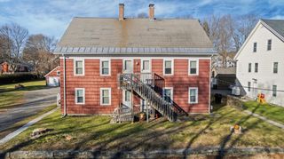 5 B St, Douglas, MA 01516