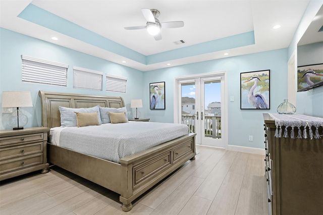 4119 Royal Tern Lane, Galveston, TX 77554