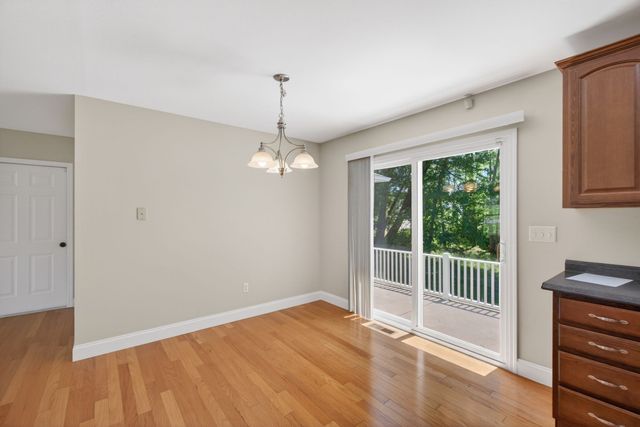 197 Rustling Oaks Dr, Sparta, TN 38583