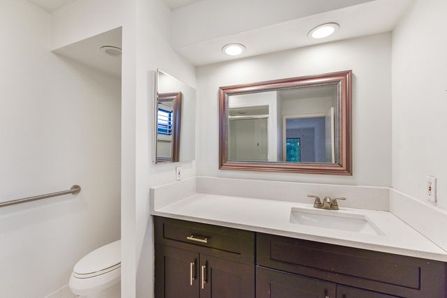 13867 Eastpointe Way, Palm Beach Gardens, FL 33418