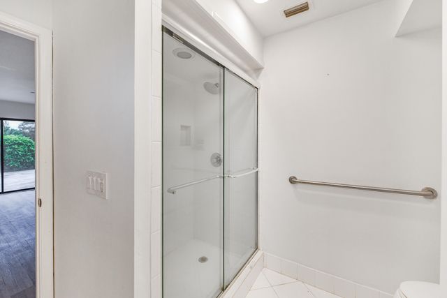 13867 Eastpointe Way, Palm Beach Gardens, FL 33418