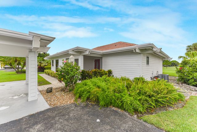 13867 Eastpointe Way, Palm Beach Gardens, FL 33418