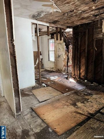 38 Sunset Avenue, Newark, NJ 07106