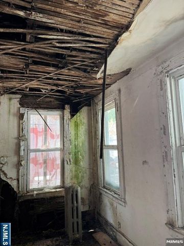 38 Sunset Avenue, Newark, NJ 07106