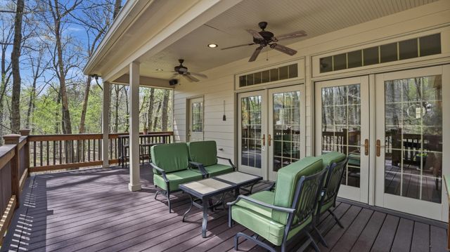 240 Lake Hills Rd, Tullahoma, TN 37388