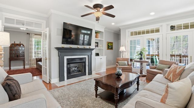 240 Lake Hills Rd, Tullahoma, TN 37388
