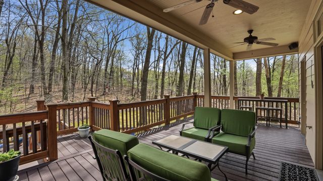 240 Lake Hills Rd, Tullahoma, TN 37388