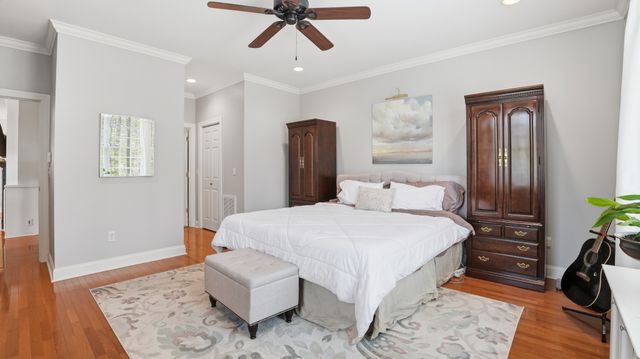 240 Lake Hills Rd, Tullahoma, TN 37388