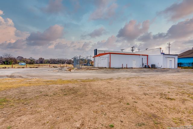 7819 Pipers Creek, San Antonio, TX 78251