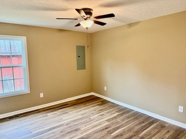 206 Hotel St, Decherd, TN 37324