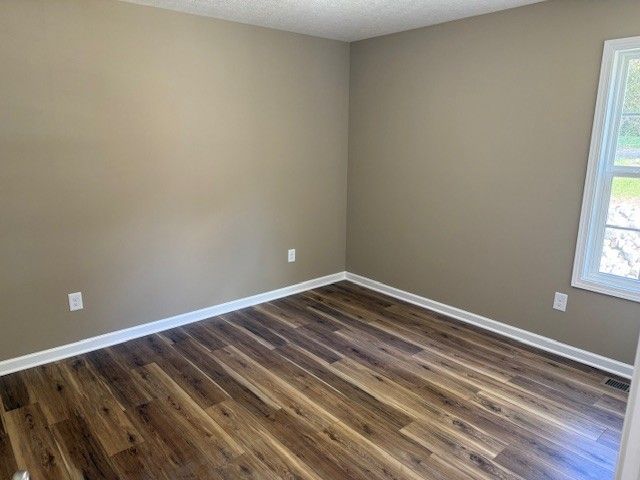 206 Hotel St, Decherd, TN 37324