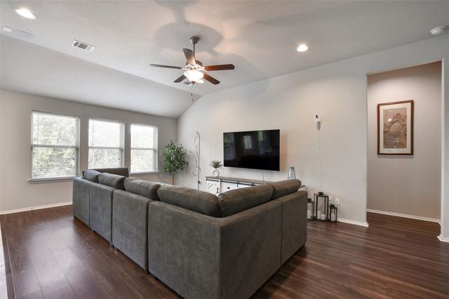 21510 Paine Ave, Lago Vista, TX 78645