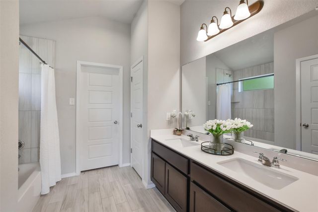 21510 Paine Ave, Lago Vista, TX 78645