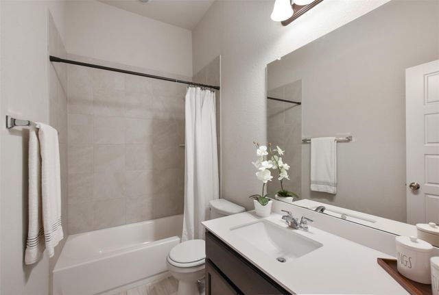 21510 Paine Ave, Lago Vista, TX 78645