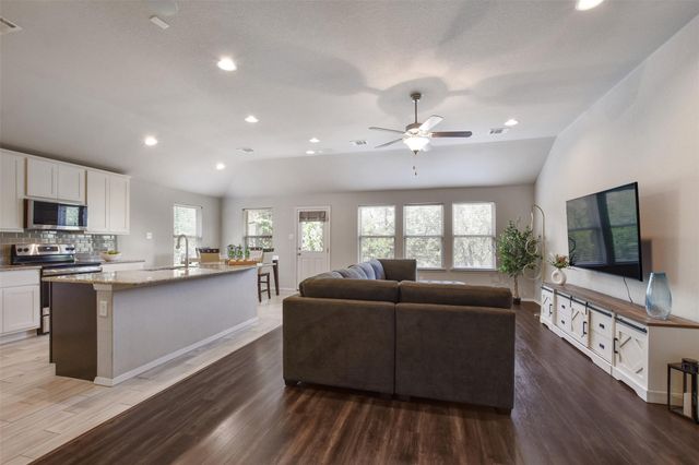 21510 Paine Ave, Lago Vista, TX 78645