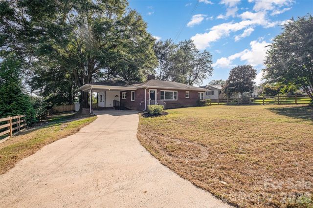 901 W Elm Street, Shelby, NC 28150