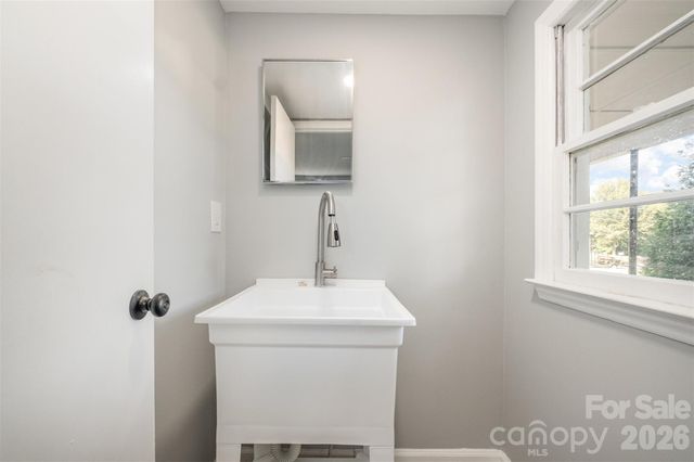 901 W Elm Street, Shelby, NC 28150