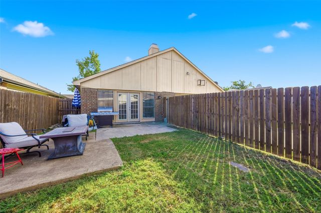 4128 Caldwell Avenue, The Colony, TX 75056