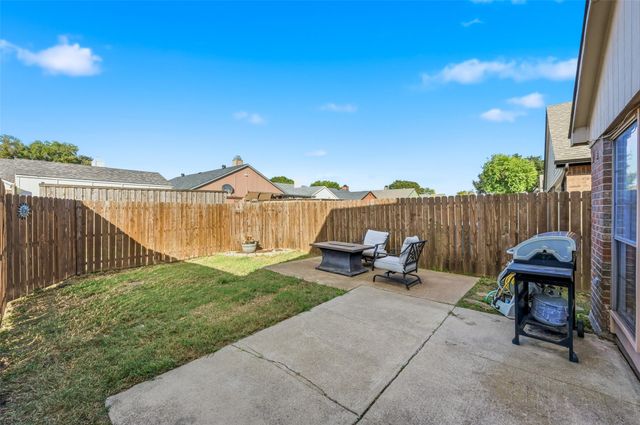 4128 Caldwell Avenue, The Colony, TX 75056