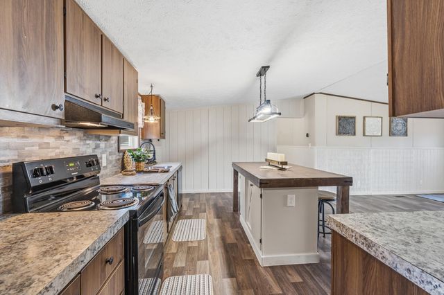 3691 Nichols Hwy., Galivants Ferry, SC 29544