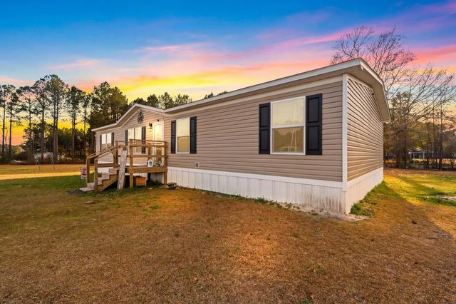 3691 Nichols Hwy., Galivants Ferry, SC 29544