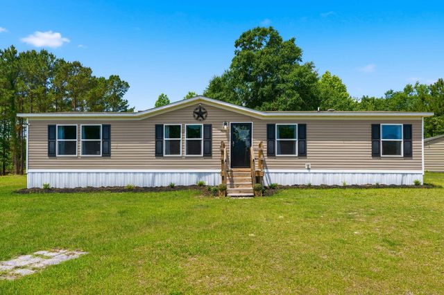 3691 Nichols Hwy., Galivants Ferry, SC 29544