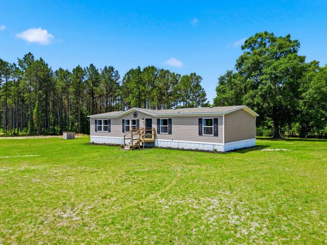 3691 Nichols Hwy., Galivants Ferry, SC 29544