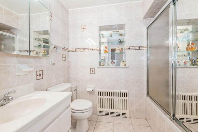 185 Emerson Place, Valley Stream, NY 11580