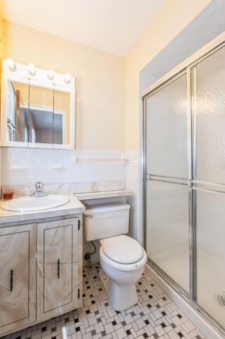 185 Emerson Place, Valley Stream, NY 11580