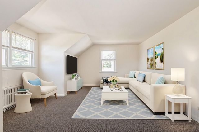 185 Emerson Place, Valley Stream, NY 11580
