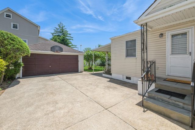 185 Emerson Place, Valley Stream, NY 11580