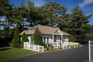 655 Belle Terre Road 21, Port Jefferson, NY 11777