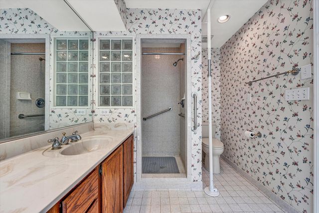 6595 Pencheck CIR, Roanoke, VA 24018