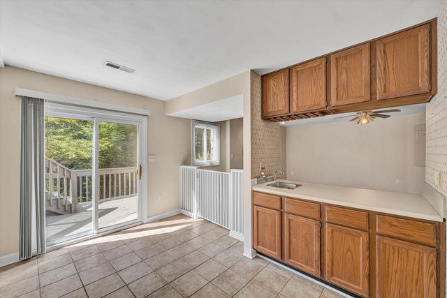 6595 Pencheck CIR, Roanoke, VA 24018