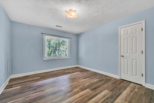 6595 Pencheck CIR, Roanoke, VA 24018