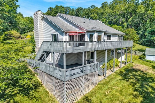 6595 Pencheck CIR, Roanoke, VA 24018